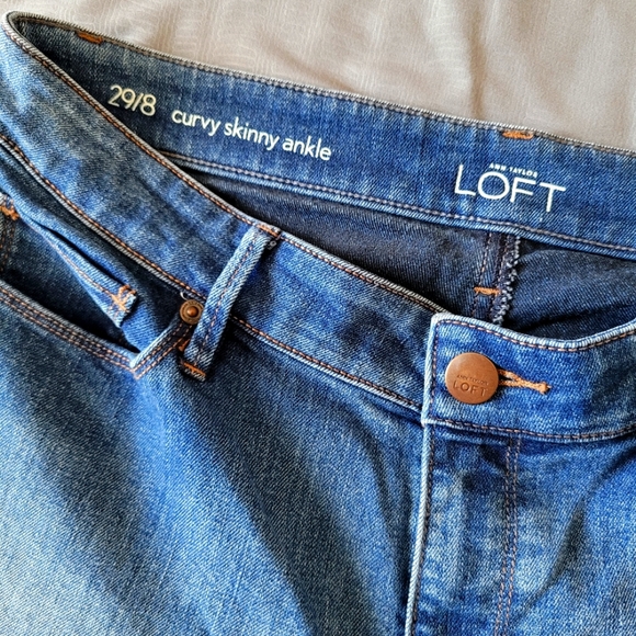 Loft Curvy Skinny Ankle -Sz 8, Blue, GUC - Picture 5 of 11